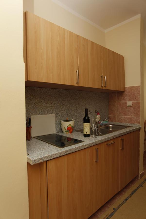 בודווה Apartments Perovic מראה חיצוני תמונה