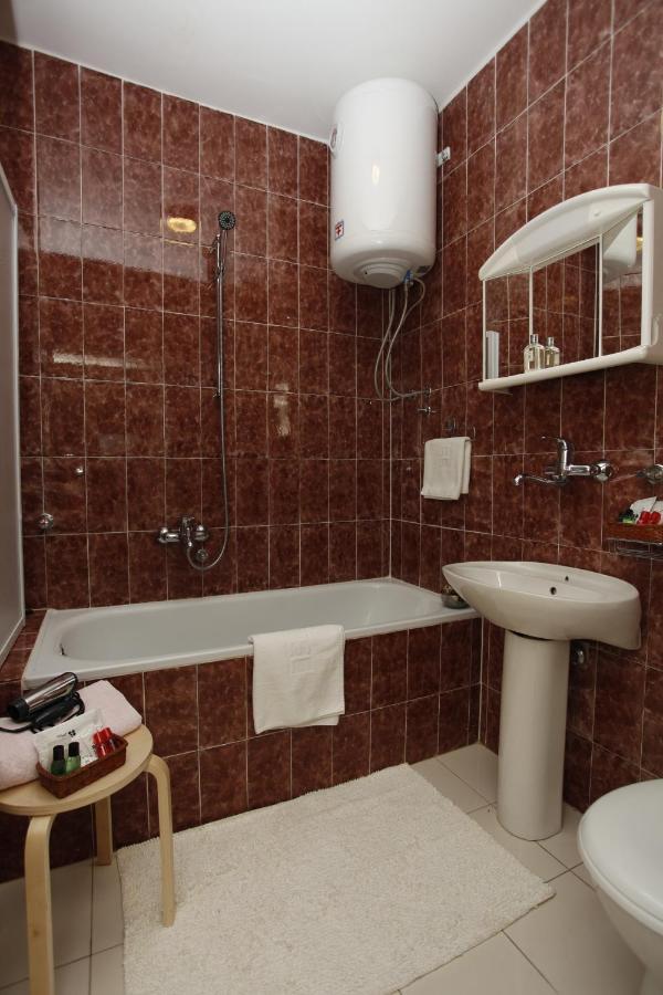 בודווה Apartments Perovic מראה חיצוני תמונה