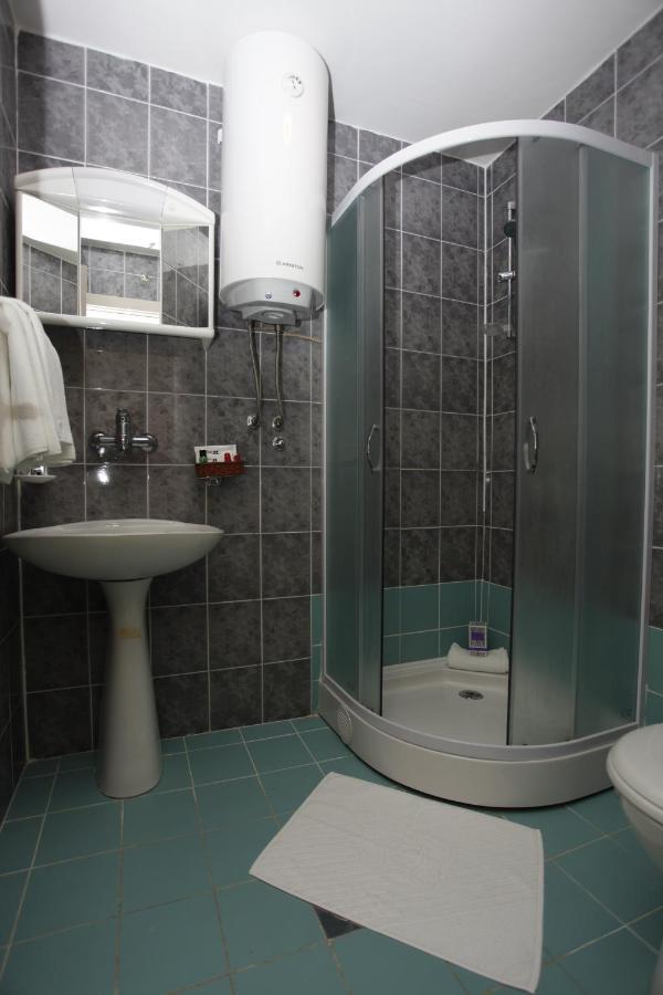 בודווה Apartments Perovic מראה חיצוני תמונה