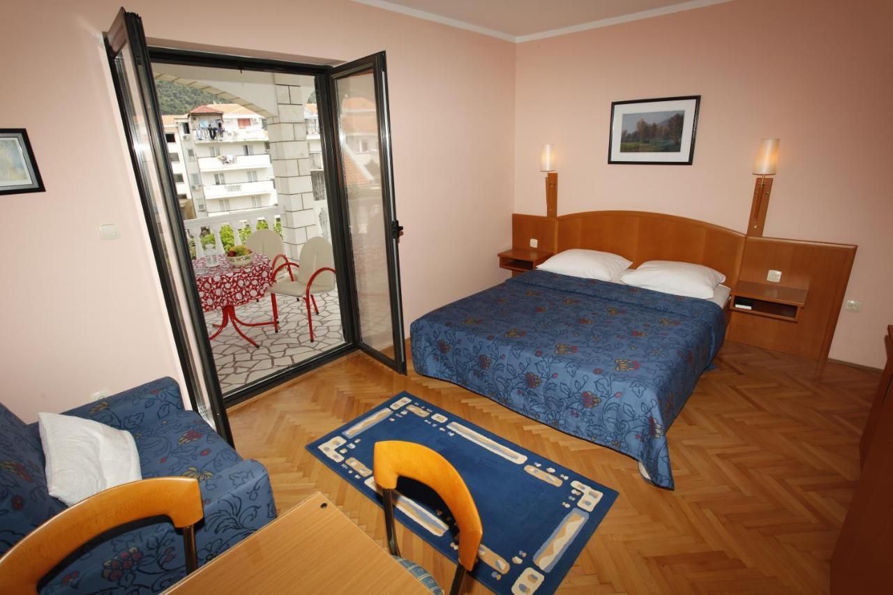 בודווה Apartments Perovic מראה חיצוני תמונה