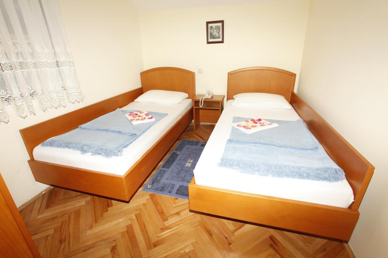 בודווה Apartments Perovic מראה חיצוני תמונה