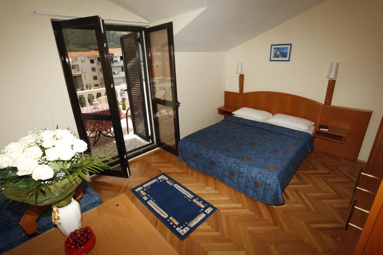 בודווה Apartments Perovic מראה חיצוני תמונה